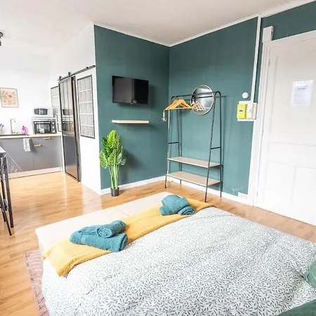 Le Prestigieux - Proximite Immediate Gare I Tramway I Netflix I Ideal Etudiant, Salarie - Elegant & Confort Apartment *