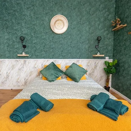 Apartment Le Prestigieux - Proximite Immediate Gare I Tramway I Netflix I Ideal Etudiant, Salarie - Elegant & Confort Valenciennes