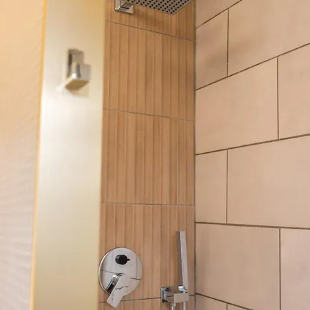 Le Prestigieux - Proximite Immediate Gare I Tramway I Netflix I Ideal Etudiant, Salarie - Elegant & Confort *