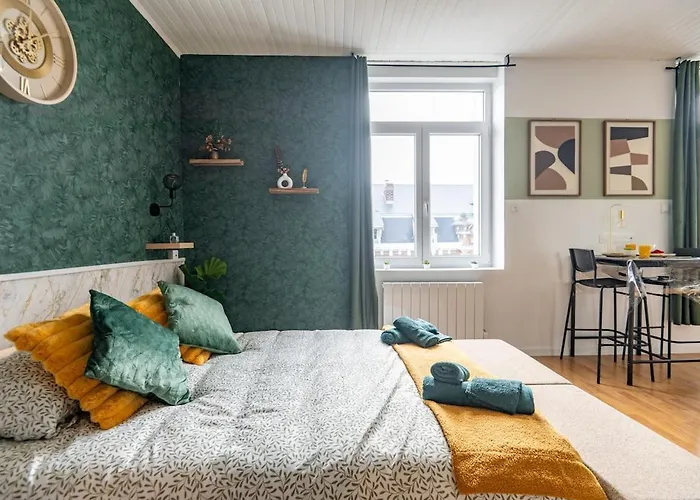 Le Prestigieux - Proximité Immédiate Gare I Tramway I Netflix I Idéal étudiant, Salarié - élégant&confort