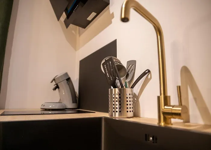 Le Prestigieux - Proximité Immédiate Gare I Tramway I Netflix I Idéal étudiant, Salarié - élégant&confort