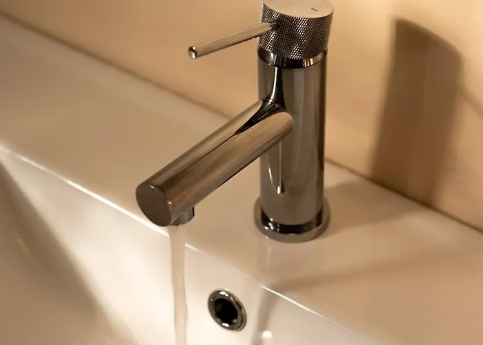 Le Prestigieux - Proximité Immédiate Gare I Tramway I Netflix I Idéal étudiant, Salarié - élégant&confort Appartement Valenciennes